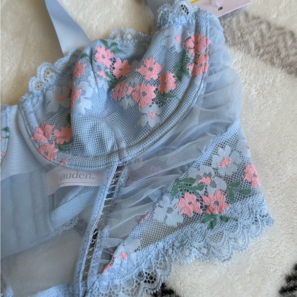 Light Blue Floral Lace Underwire Bralette - Picture 2 of 7